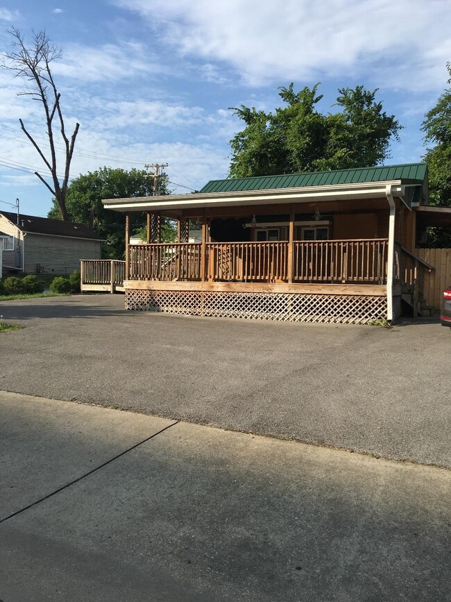 221 Mero St, Frankfort, KY 40601 - photo 2