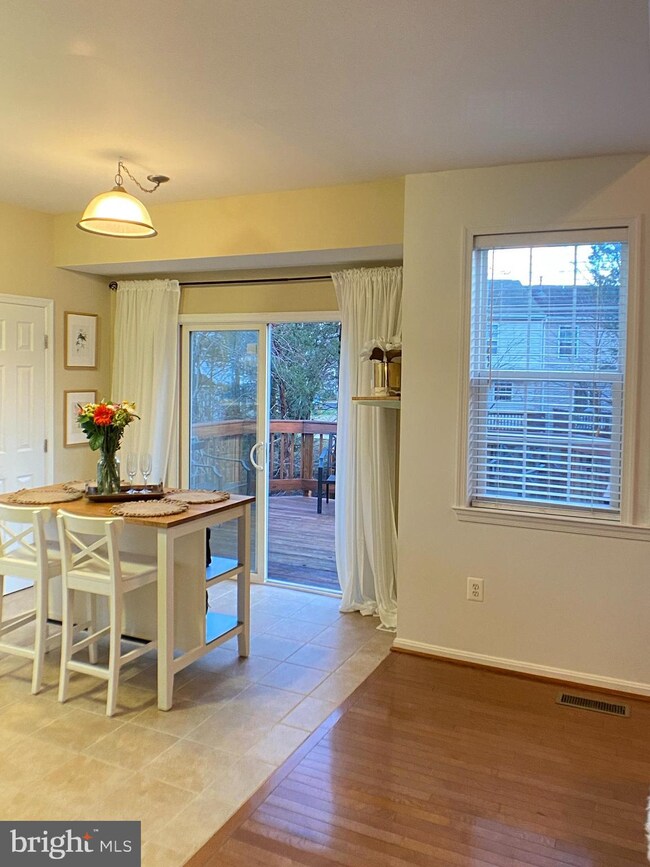 14392 Newbern Loop, Gainesville, VA 20155 - photo 7