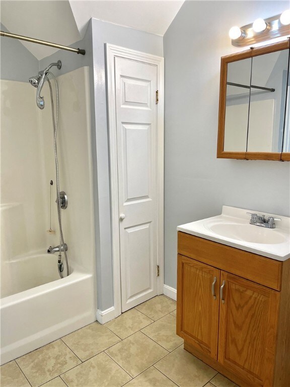 645 Lonsdale Ave unit 2, Central Falls, RI 02863 - photo 7