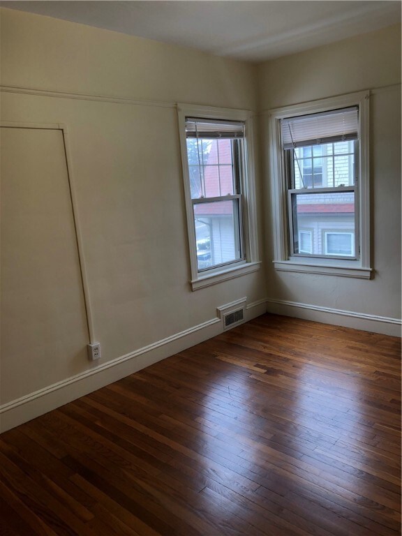 185 Bluff Ave unit 4, Cranston, RI 02905 - photo 4