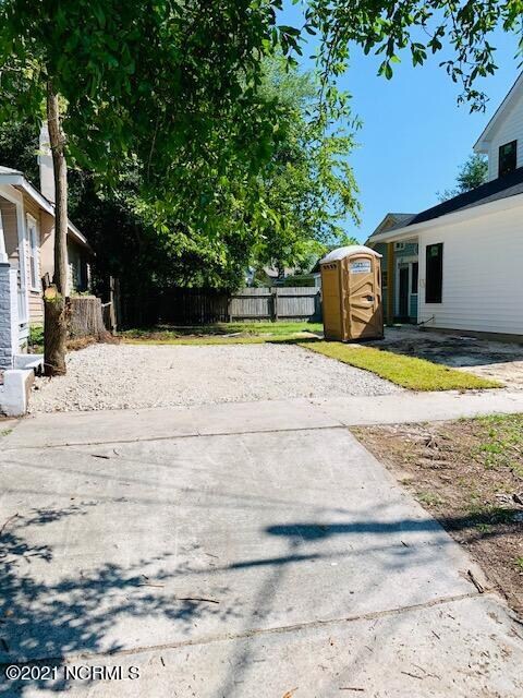 624 S 8th St, Wilmington, NC 28401 - photo 2