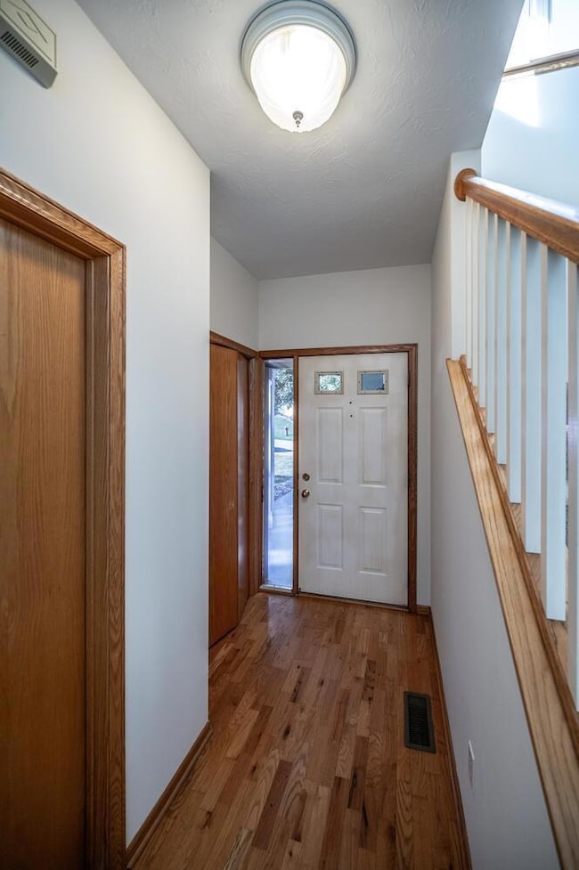 1408 McAndrews Rd E unit 8, Burnsville, MN 55337 - photo 3