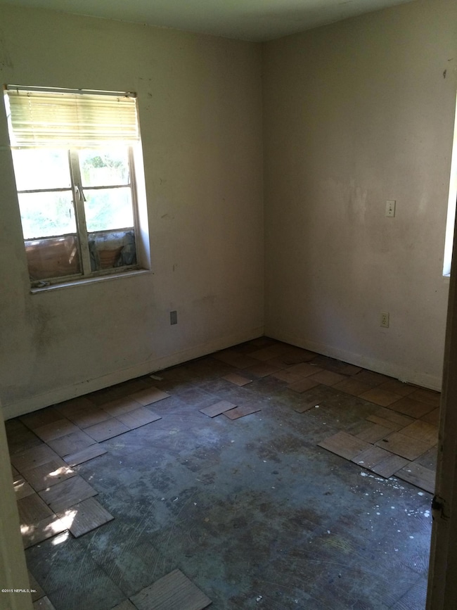 4804 Irvington Ave, Jacksonville, FL 32210 - photo 7