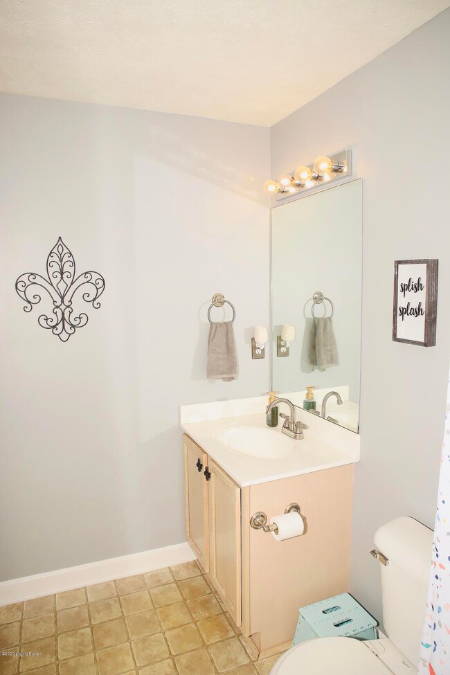 163 Central Blvd, Mount Washington, KY 40047 - photo 5