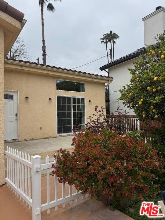 4503 Tobias Ave, Sherman Oaks, CA 91403 - photo 2