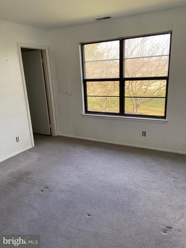 556B Willow Turn, Mount Laurel, NJ 08054 - photo 7