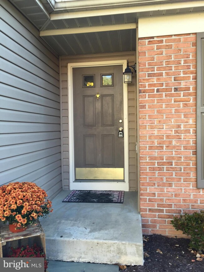 10719 Timothy Dr, Williamsport, MD 21795 - photo 3