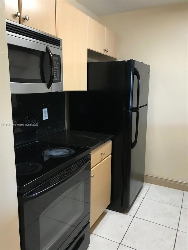 8340 SW 3rd Ct unit 202, Pembroke Pines, FL 33025 - photo 5