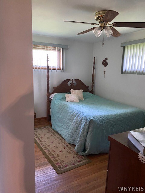 BEDROOM 2