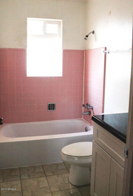 Bathroom w/new flooring and vanity/sink