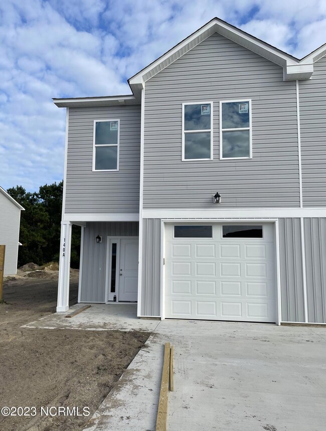 140 Pasture Ln Unit A
