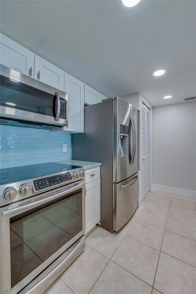 East Wind unit 304, Port Orange, FL 32127 - photo 4