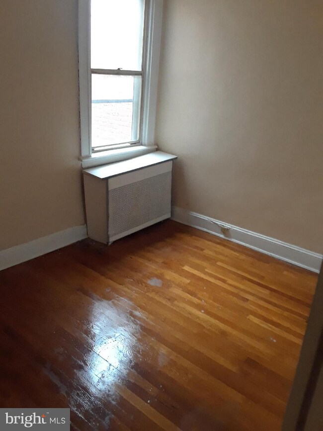 1527 Homestead St, Baltimore, MD 21218 - photo 4