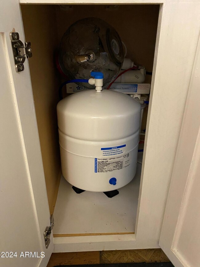 1050 E. Broadway #15 Reverse Osmosis Uni