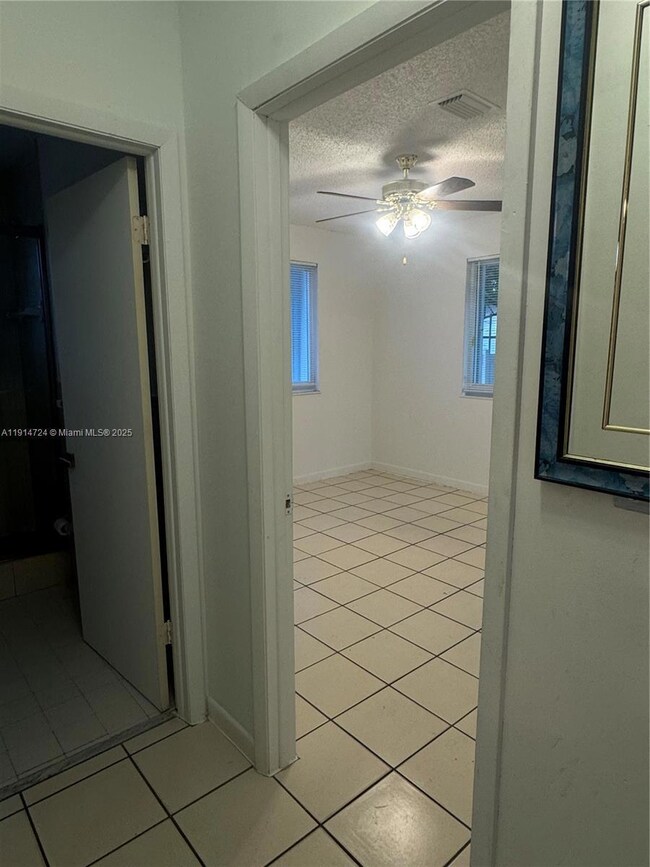 2311 SW 58th Ave unit 2, Miami, FL 33155 - photo 3