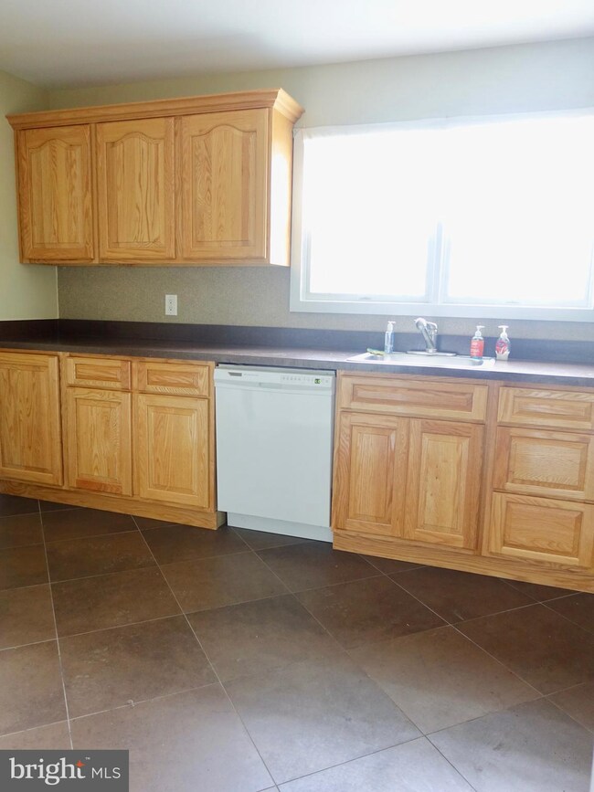 102 Red Lion Rd, Southampton, NJ 08088 - photo 5