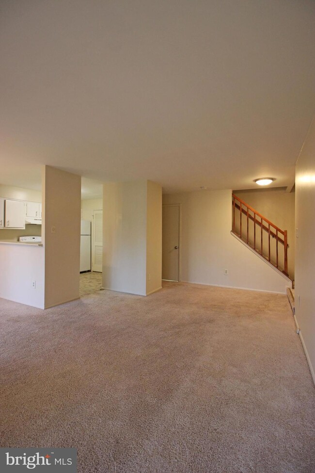 3807 El Camino Place unit 23, Alexandria, VA 22309 - photo 4
