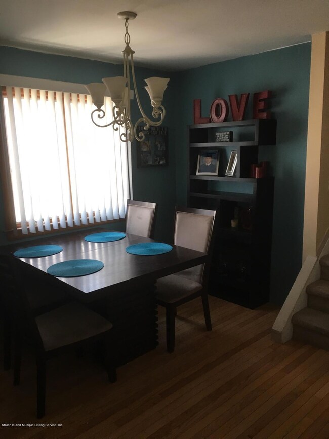 936 Clove Way unit B, Staten Island, NY 10301 - photo 7