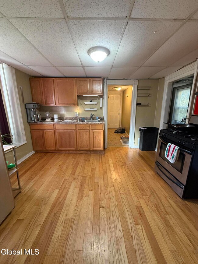 64 Oakwood Ave, Troy, NY 12180 - photo 6