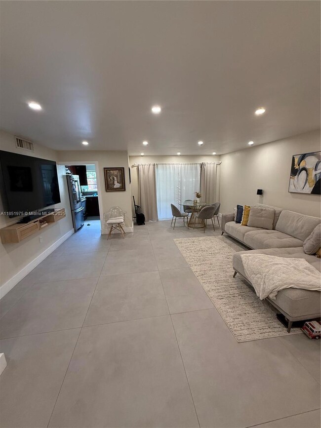 2551 NW 41st Ave unit 104, Lauderhill, FL 33313 - photo 2