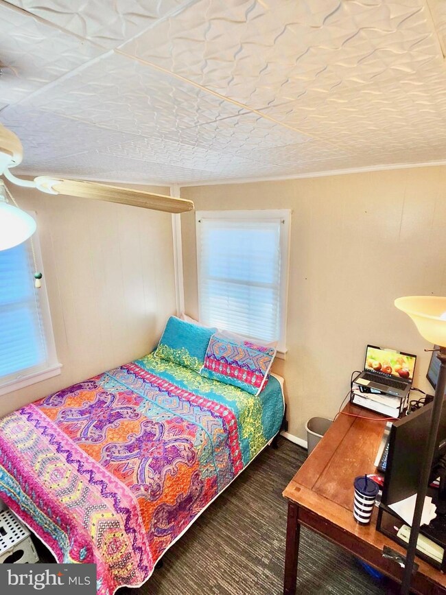 123 Glider Dr, Middle River, MD 21220 - photo 5