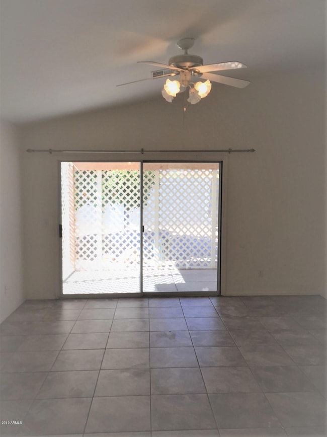 Family room 1