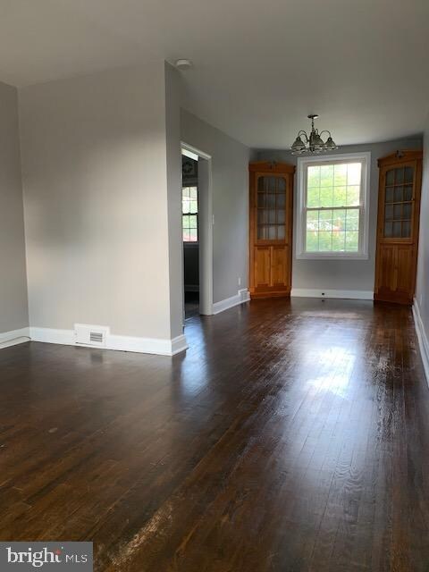 8427 Water Oak Rd, Parkville, MD 21234 - photo 6