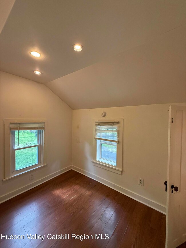 123 Queens Hwy unit 2, Kerhonkson, NY 12446 - photo 5