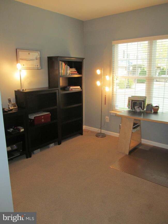 42791 Flannigan Terrace unit 16F, Chantilly, VA 20152 - photo 7