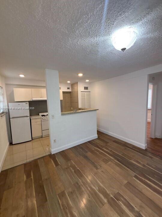 542 NW 8th St unit 12, Miami, FL 33136 - photo 3