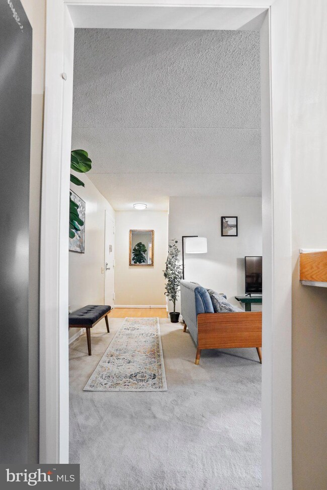 1745 Edgewood Hill Cir, Hagerstown, MD 21740 - photo 4