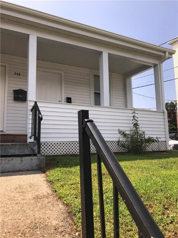752 Social St unit 1st Rt, Woonsocket, RI 02895 - photo 2