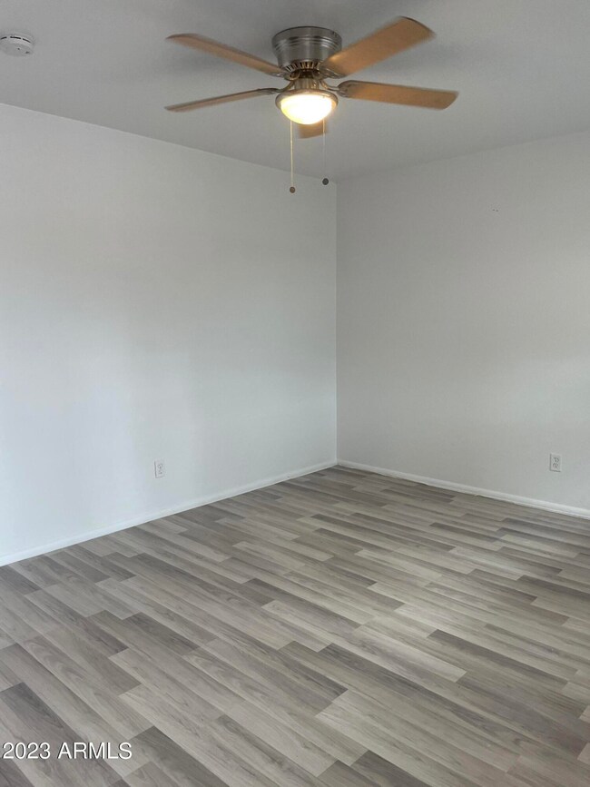 2242 N 29th Place unit 1, Phoenix, AZ 85008 - photo 2