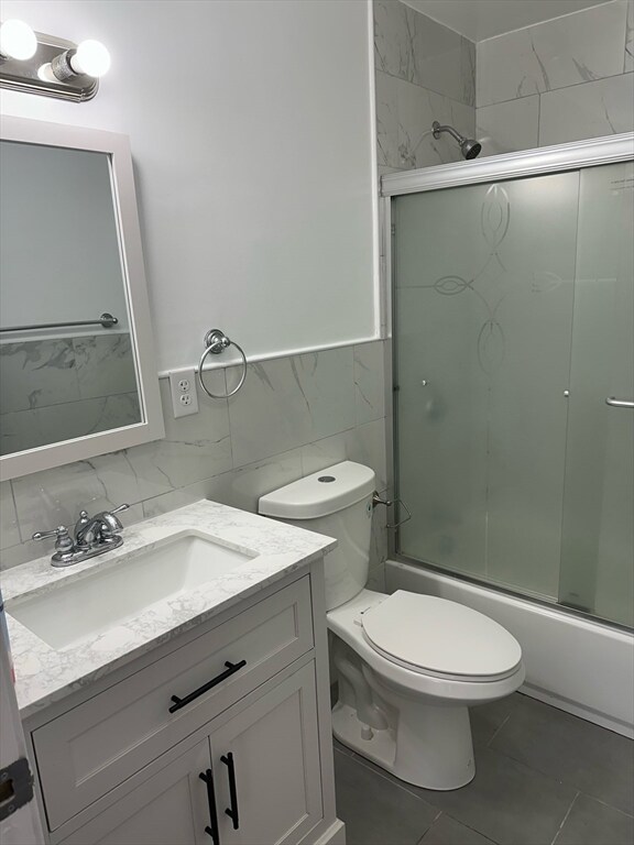 37 Cedar St unit 4, Lawrence, MA 01841 - photo 4