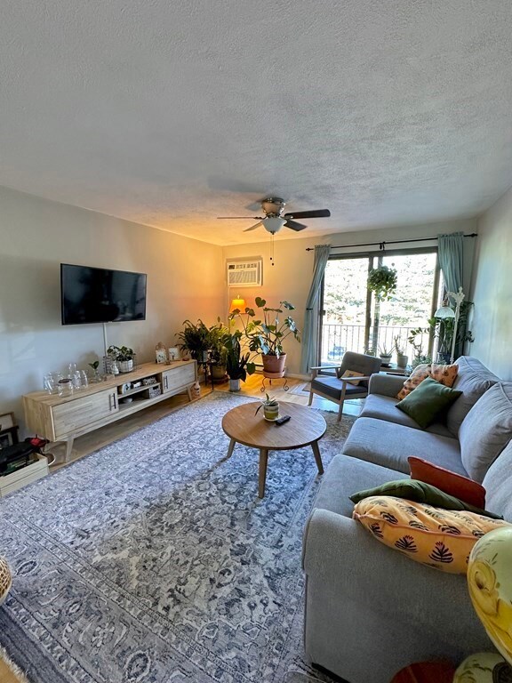 11 Riverside Ave unit 208, Danvers, MA 01923 - photo 2