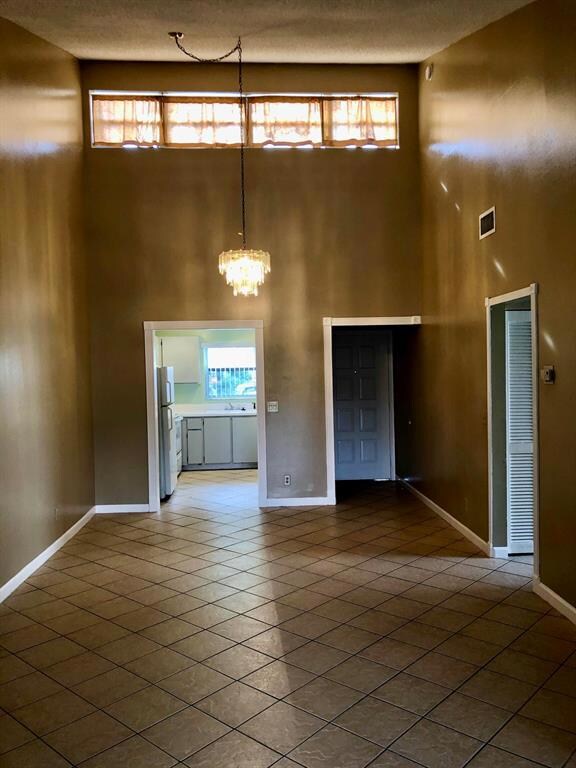 1983 Monks Ct, West Palm Beach, FL 33415 - photo 5