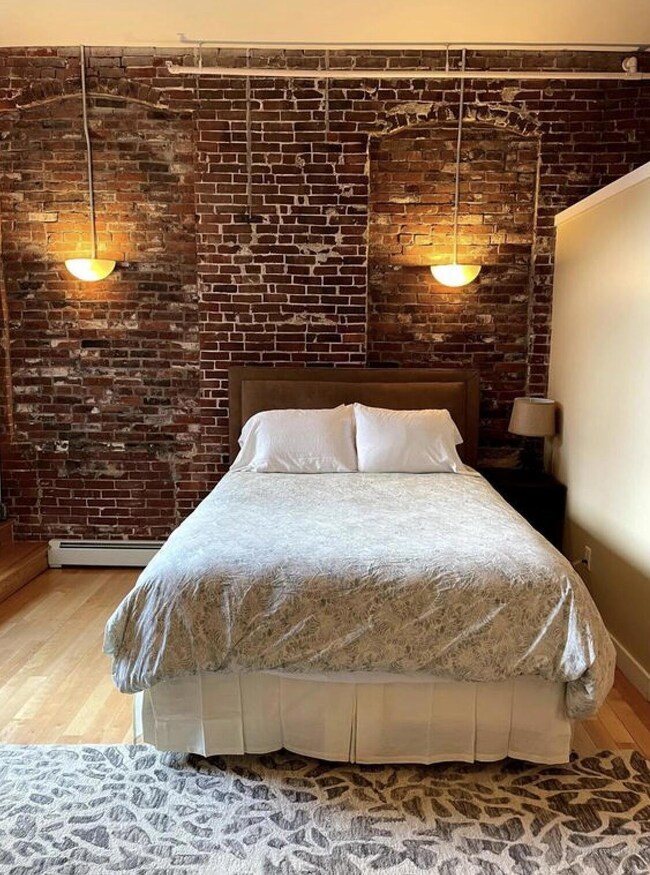 living space 3 - previous occupant