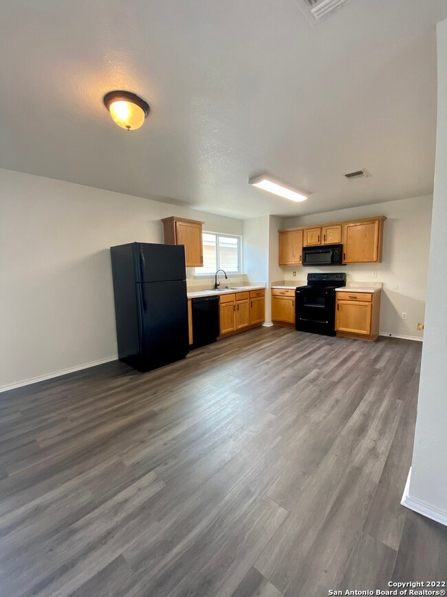 11215 Dublin Trace, San Antonio, TX 78254 - photo 7