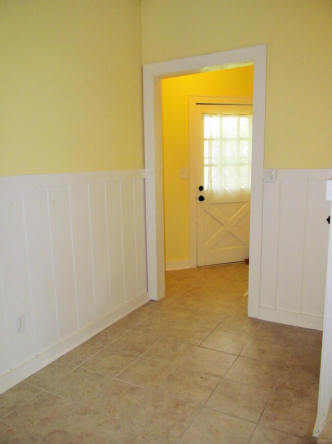 774 S Cassingham Rd, Columbus, OH 43209 - photo 5