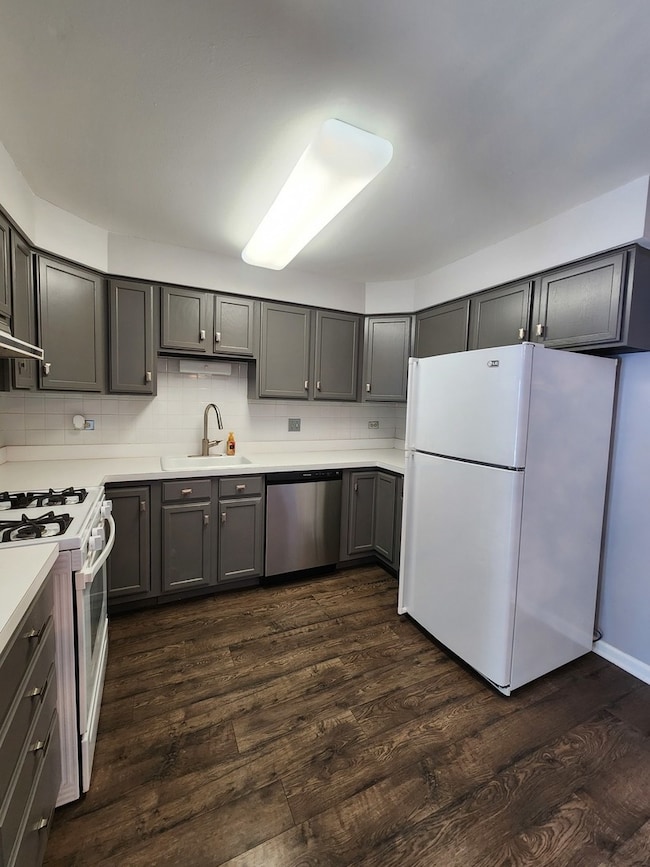 123 Brewster Ct unit B, Bloomingdale, IL 60108 - photo 7