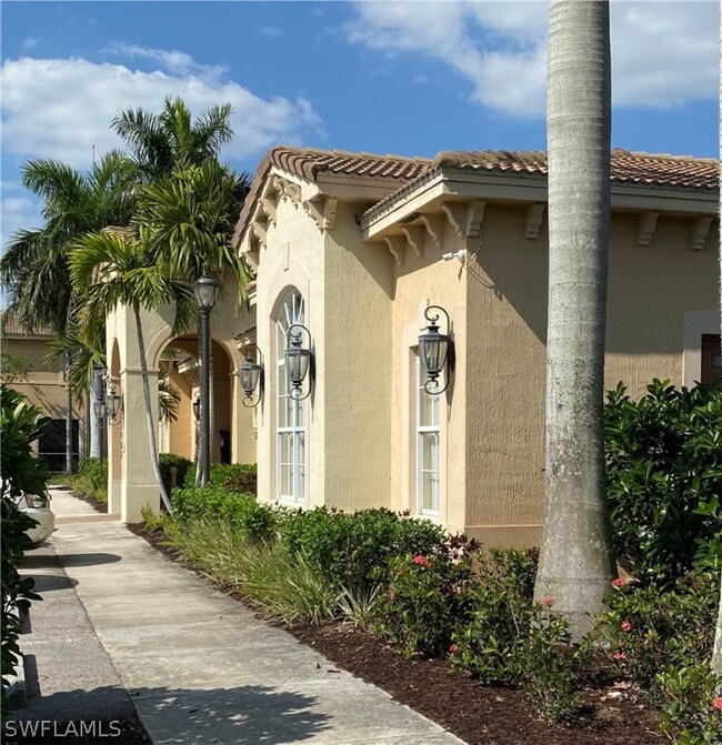 Sideview of San Simeon Front Elevation