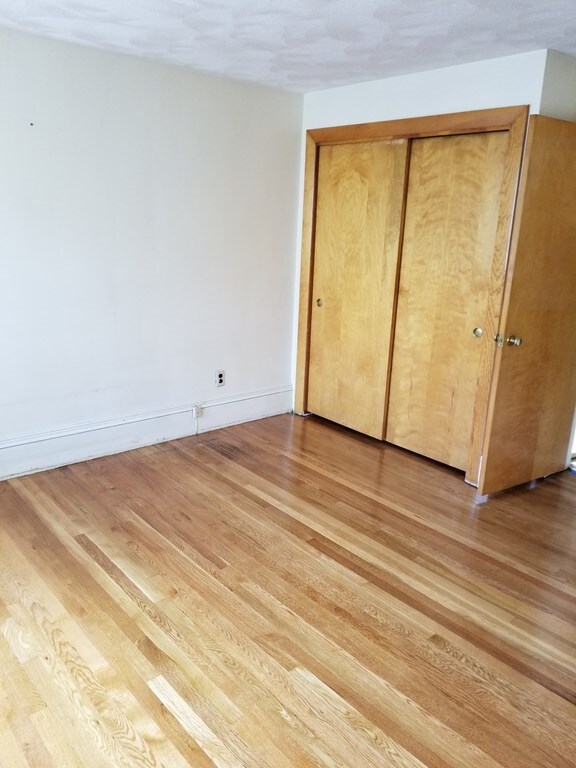 79 Cottage St unit 1, Everett, MA 02149 - photo 2