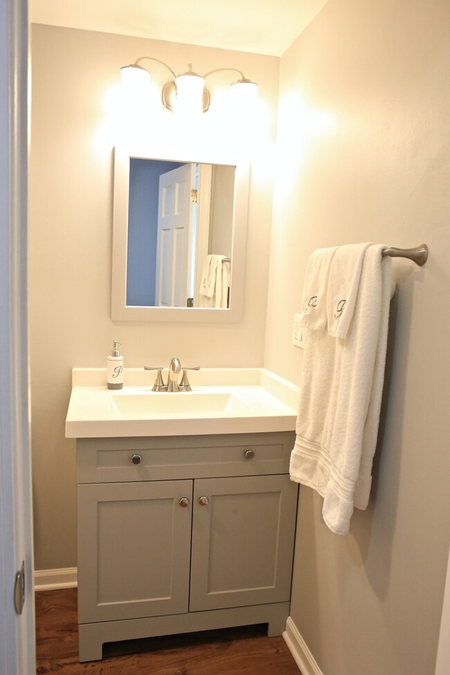 1/2 Bath