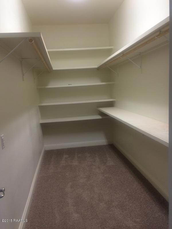 couret lot 19 master closet - Copy