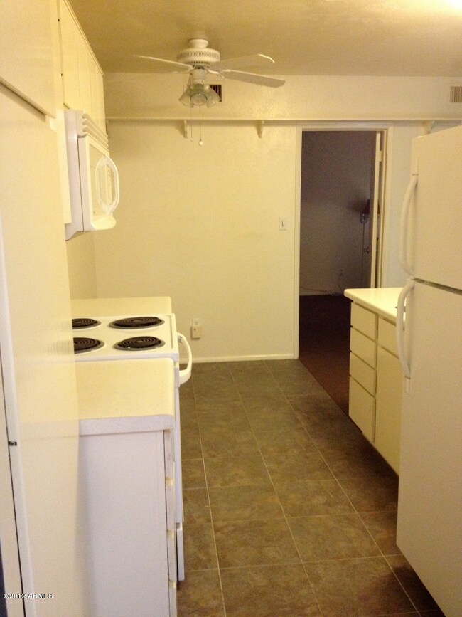 917 W Linger Ln, Phoenix, AZ 85021 - photo 7