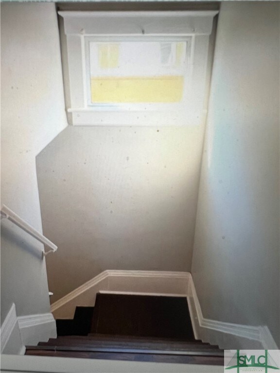 512 W 39th St, Savannah, GA 31415 - photo 3