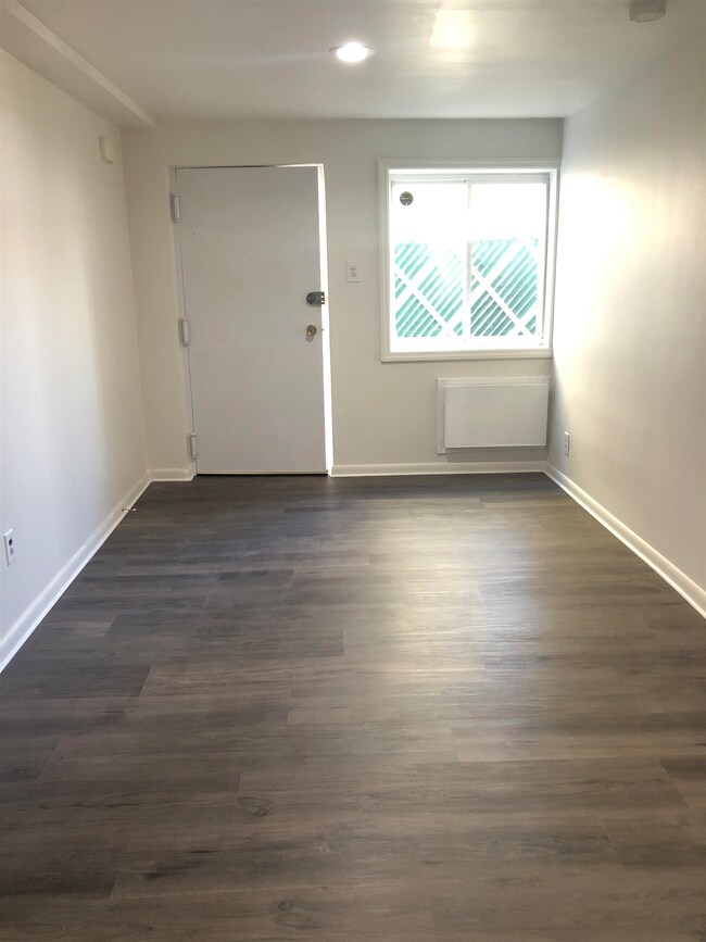 6021 Adams St unit 3, West New York, NJ 07093 - photo 4