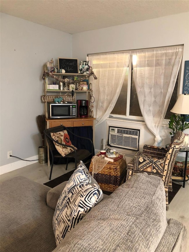 210 Salisbury I unit I, West Palm Beach, FL 33417 - photo 2