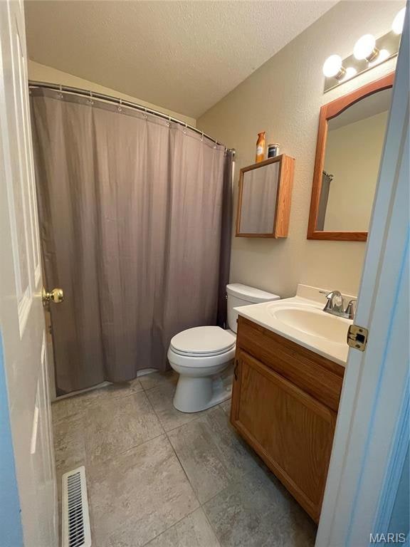 335 Moultrie Ln, O Fallon, IL 62269 - photo 4