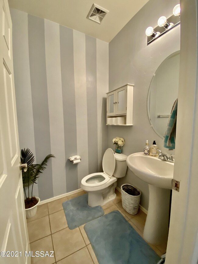 18C95DB6-2DB5-48EE-9369-3B9585A72CF3